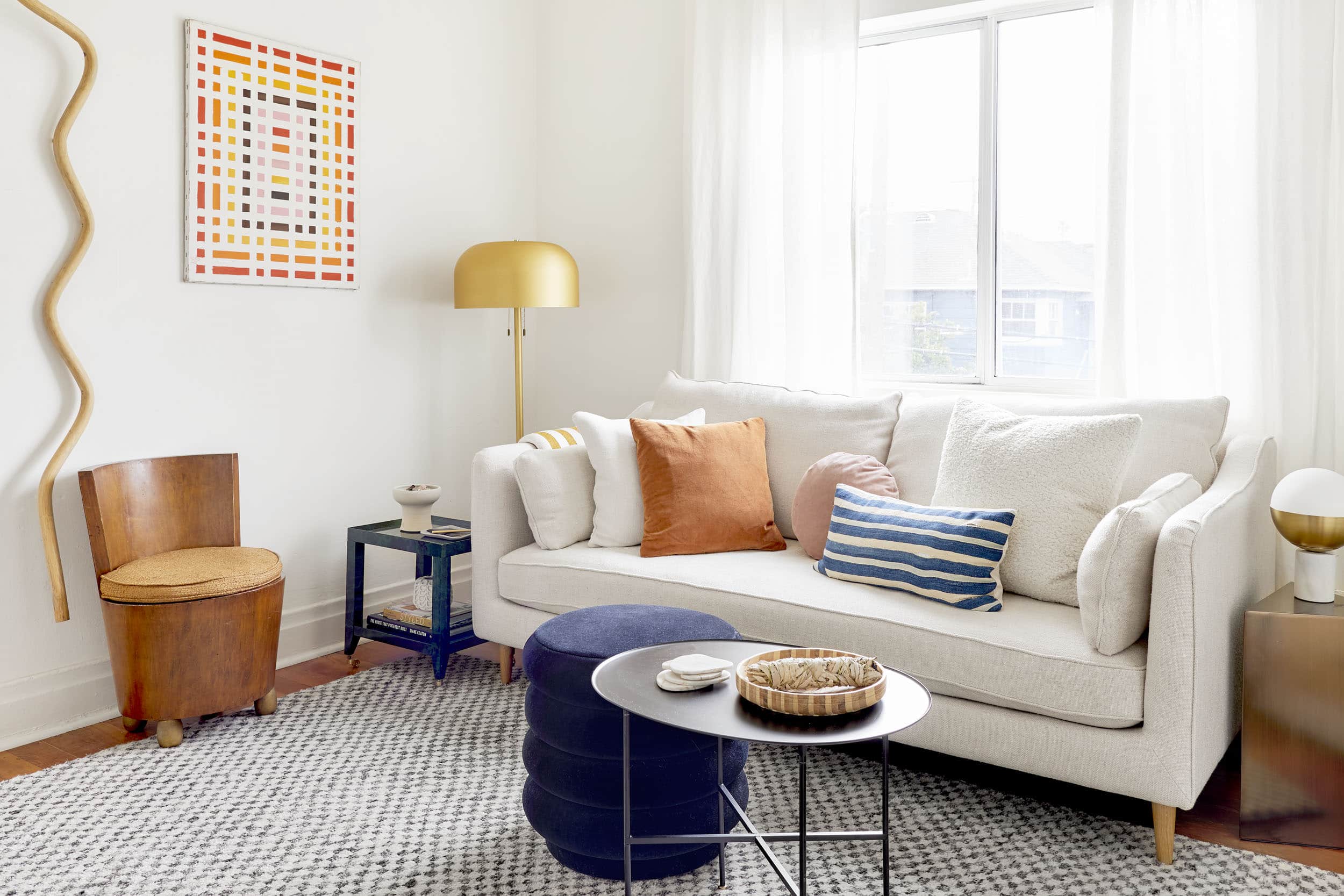 clean living room in Dallas