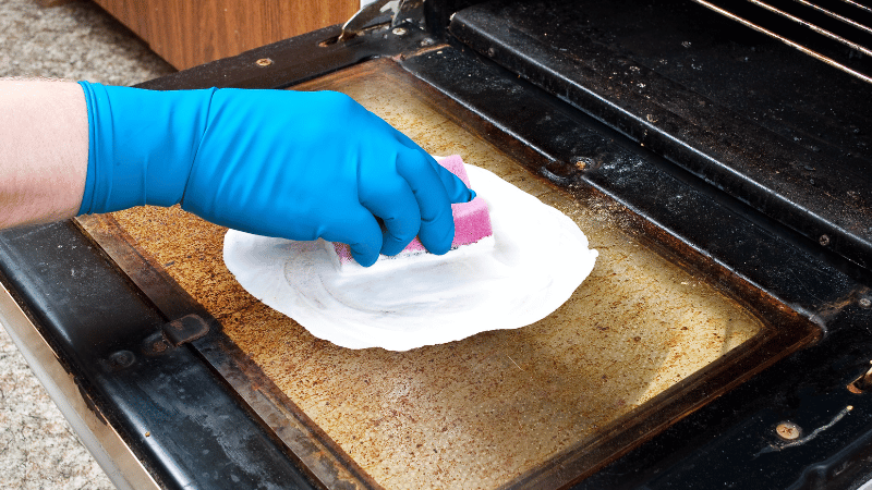 How to Remove Burnt on Food from Oven Floor Easily